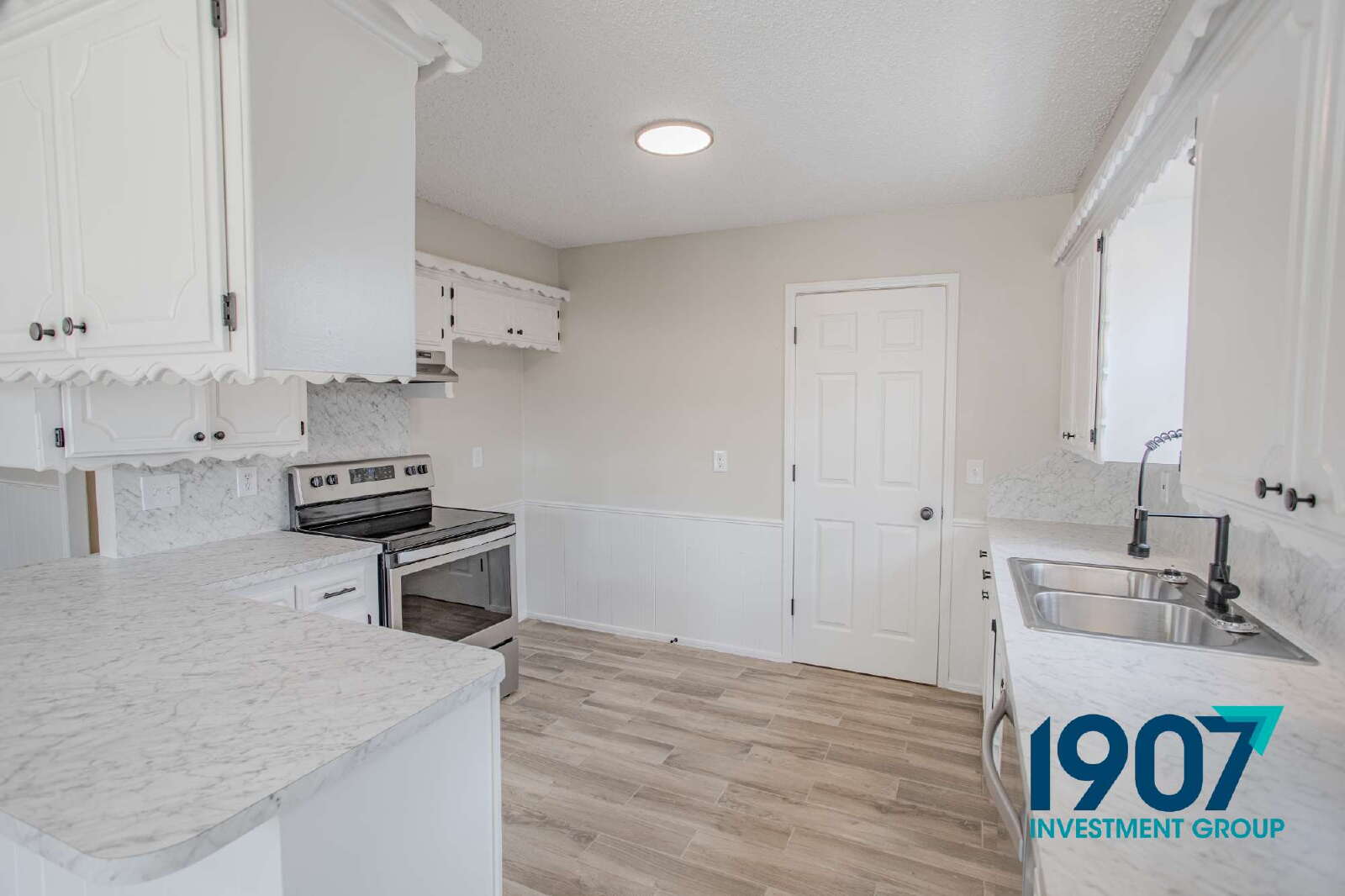 2433 SW 93rd St rental home in Oklahoma City, OK &mdash; photo 10