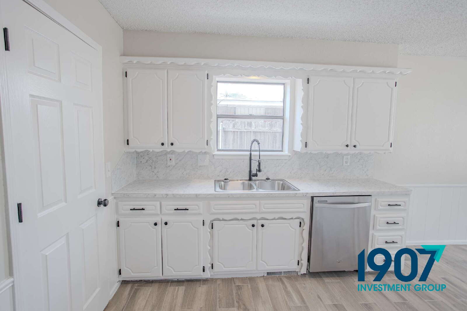 2433 SW 93rd St rental home in Oklahoma City, OK &mdash; photo 12