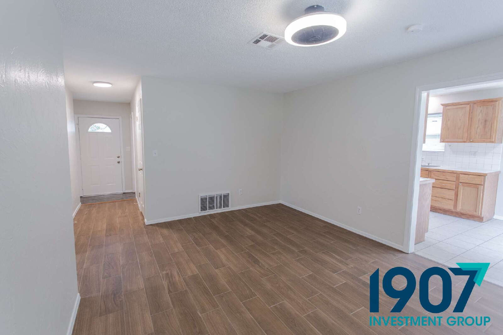 1852 Sunrise Drive rental home in Moore, OK &mdash; photo 9