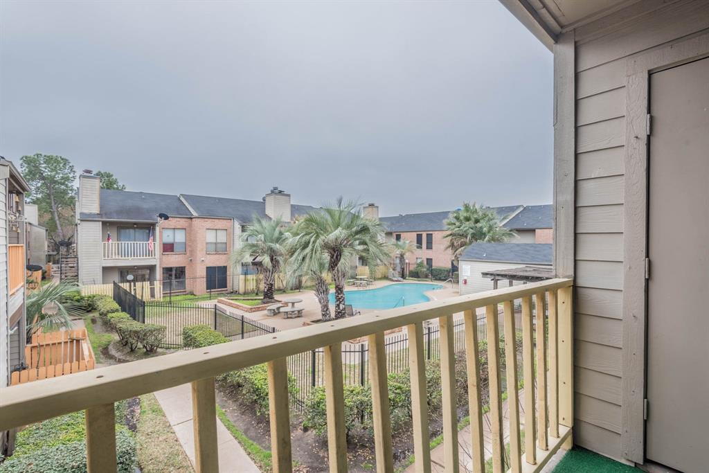 2 Bedroom Rental – 16111 Aspenglenn Drive #206, Houston, TX 77084