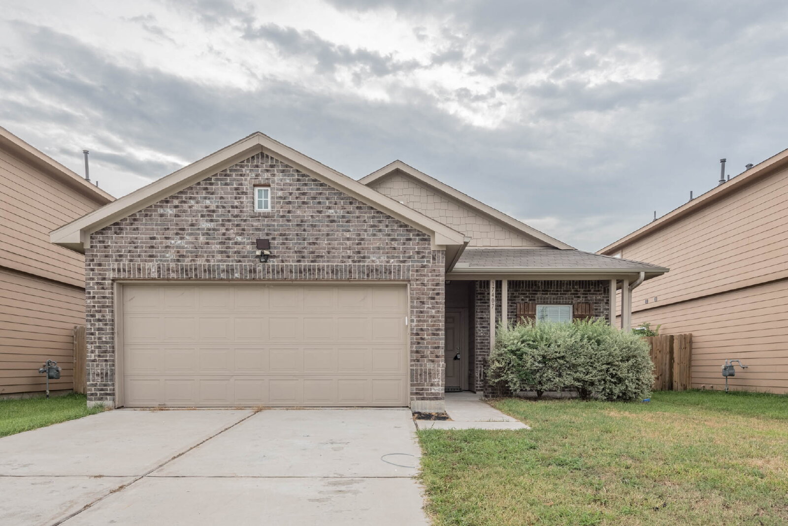 3 Bedroom Rental – 17407 Blackstone Trail, Humble, TX 77396