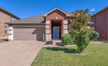 2233 Cavalry Drive , Fort Worth,  76177