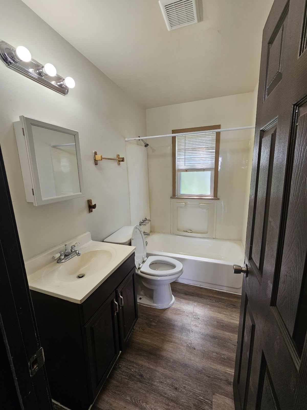 7304 Albright Avenue Jennings, MO 63136 4D Property Management