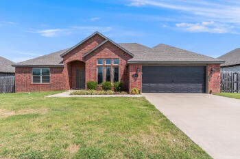 328 North Otoe Street , Farmington,  72730
