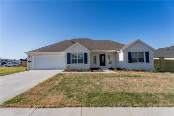 365 Cackling Bend , Farmington,  72730