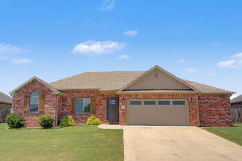 381 Captain Hopkins Street , Prairie Grove,  72753