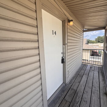 104 8th Ave Apt 14 , Nederland,  77627-3165