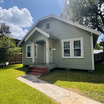 1502 Dallas Street , Port Neches,  77651