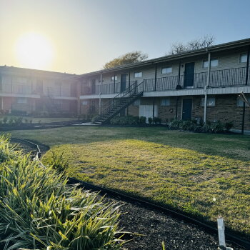1924 Avenue H Apt 16 , Nederland,  77627-5339