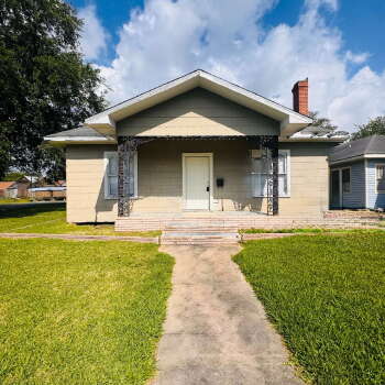 3501 5th St , Port Arthur,  77642-3382