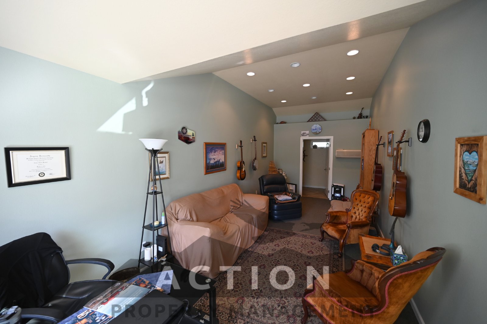 376 W Bell St 1 Sequim, WA 98382 Action Property Management