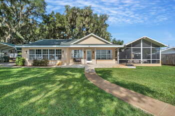 606 N Shore Dr , Leesburg,  34748