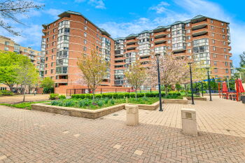 1001 N. Randolph St. #321 , Arlington,  22201