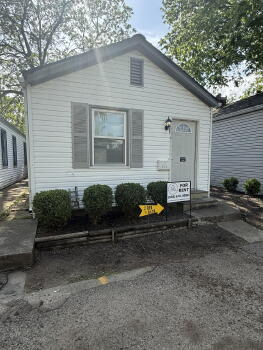 916 Schiller Ct , Louisville,  40204