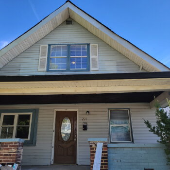 221 Hendricks Place , Indianapolis,  46201