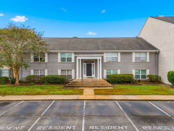 4329 Plaza Gate Lane South Unit 101, Jacksonville,  32217