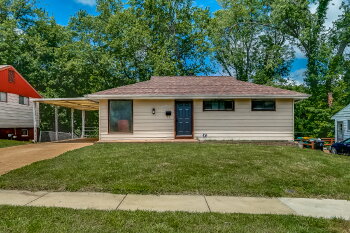 5685 Parchester Dr , St. Louis,  63121