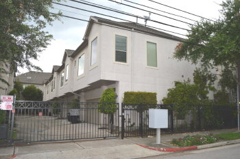4040 Center St , Houston,  77007