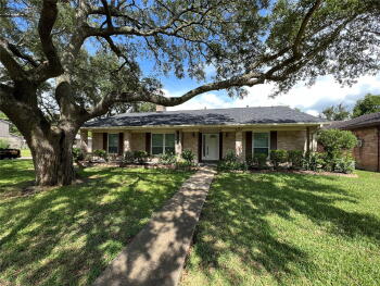 10903 Albury Dr , Houston,  77096