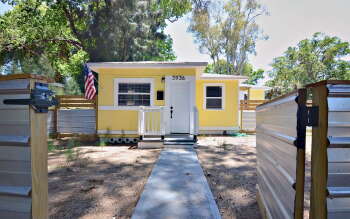 3936 9th Avenue South , St. Petersburg,  33711