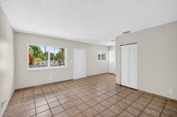 1007 W. Prospect Road APT 205, Oakland Park,  33309