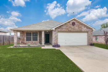 2529 Castle Pines Dr. , Burleson,  76028