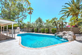 1033 West Madero Avenue , Mesa,  85210