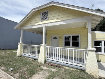 1112 W. Cervantes #A, Pensacola,  32501