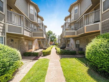 1327 Speight Avenue , Waco,  76706