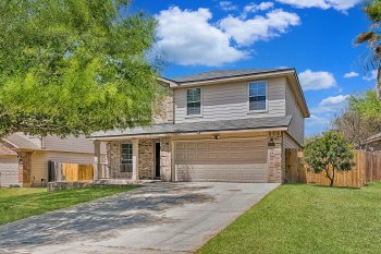 8919 Walnut Springs , Universal City,  78148