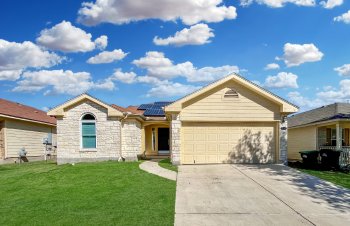 8439 Blackstone Cove , Converse,  78109