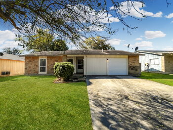 117 Meadow Way , Converse,  78109