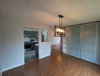 24 Loraine Avenue Upper, Quinte West,  K8V 6M1