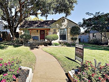 2137 Barberry Dr , Dallas,  75211-1802