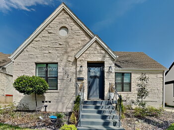 1223 East Waco Avenue , Dallas,  75216