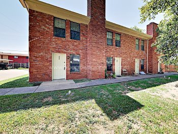 648 S Rogers Road , Irving,  75060-3701