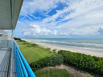 571 Highway #401 , Satellite,  32937