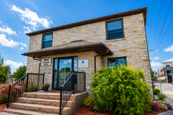 1317 College Ct Apt W, Stevens Point,  54481