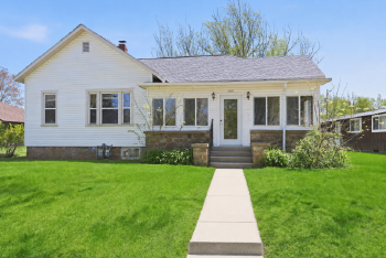 1909 Illinois Ave , Stevens Point,  54481