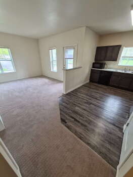 1427 Center Point Rd NE Unit 209, Cedar Rapids,  52402