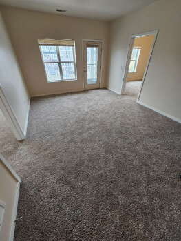 1415 Center Point Rd NE Unit 204, Cedar Rapids,  52402