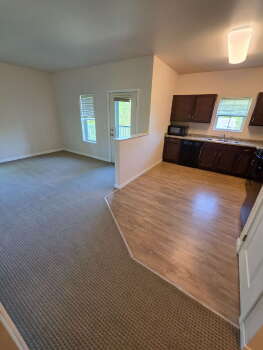 1415 Center Point Rd NE Unit 209, Cedar Rapids,  52402