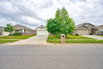 12490 Native Hill Drive , Choctaw,  73020