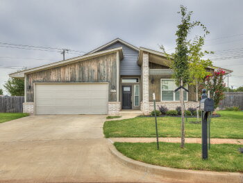 477 Compass Dr , Yukon,  73099