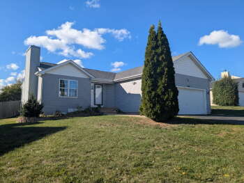 904 Countrywood Dr , Zion,  60099