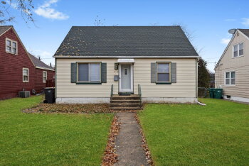 2512 Salem Boulevard , Zion,  60099