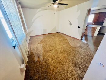 508 SW 10th St , Mooreland,  73852
