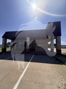 1923 Main Street , Woodward,  73801