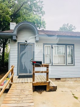 224 West Iowa Avenue , Enid,  73701