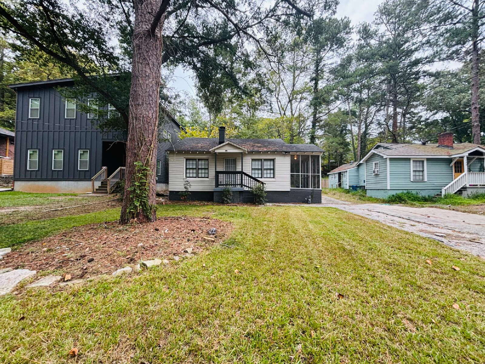2 Bedroom Rental – 137 Holly Road Northwest, Atlanta, GA 30314